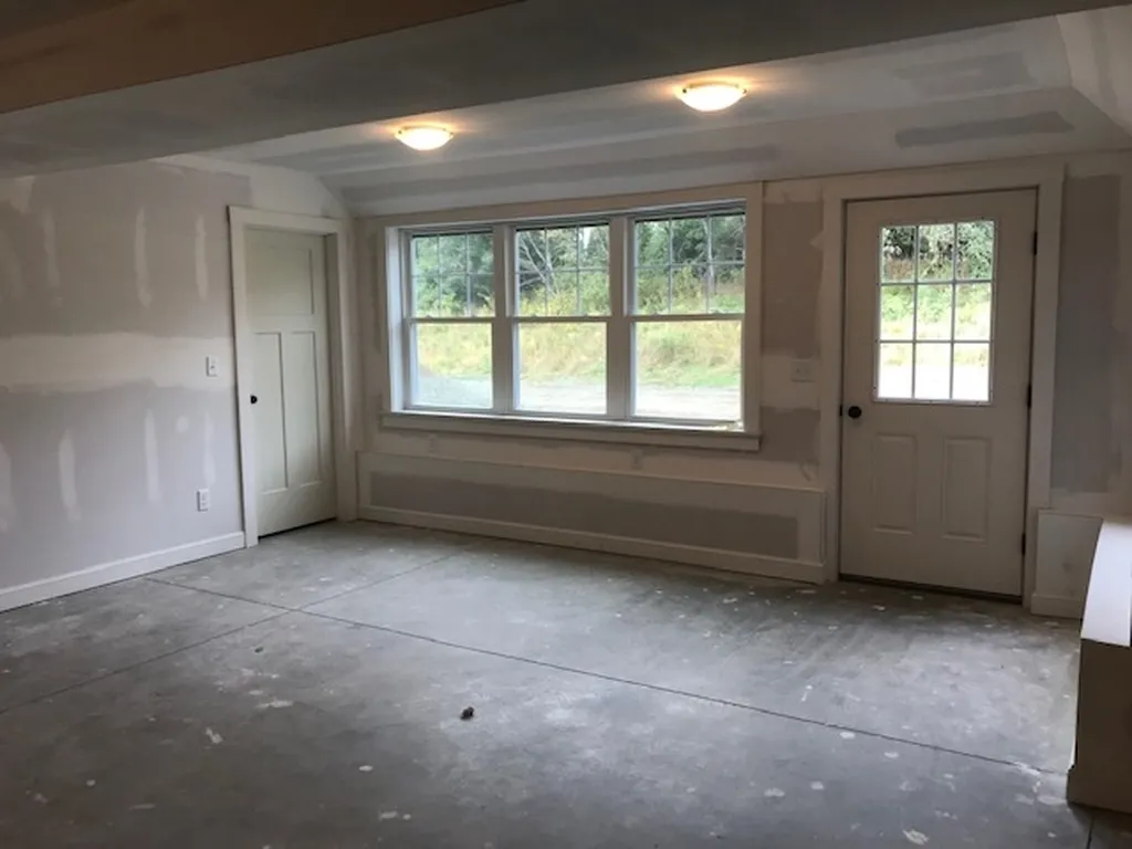 15 Lovering Road North Hampton NH 03864