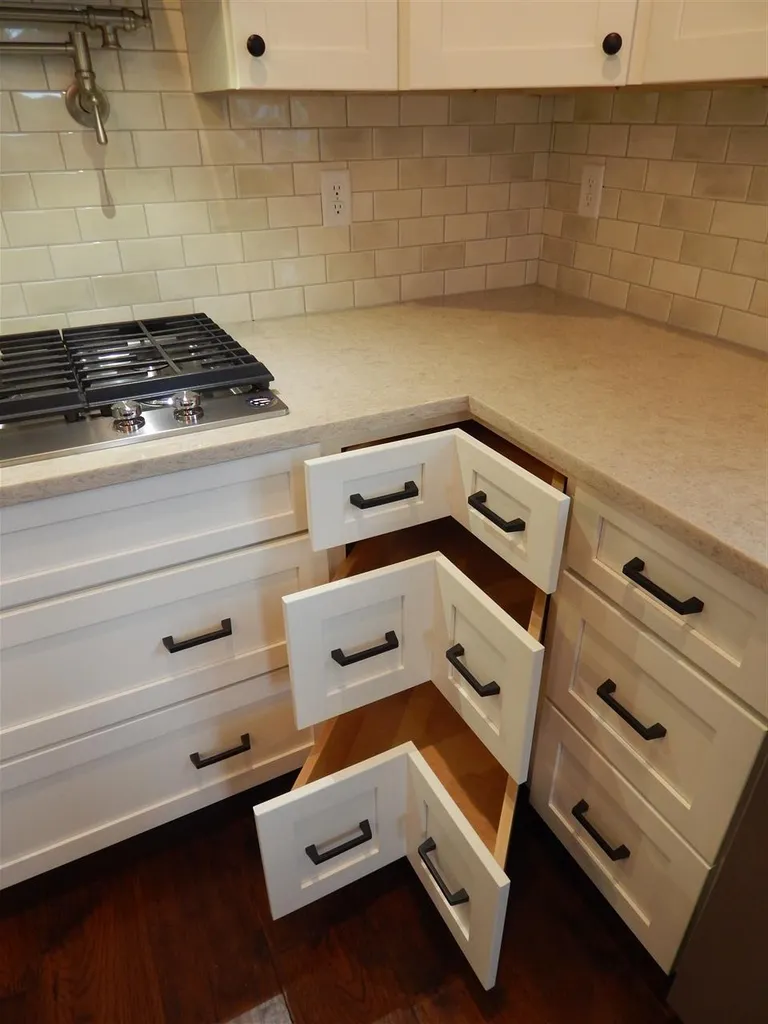 15 Lovering Road North Hampton NH 03864