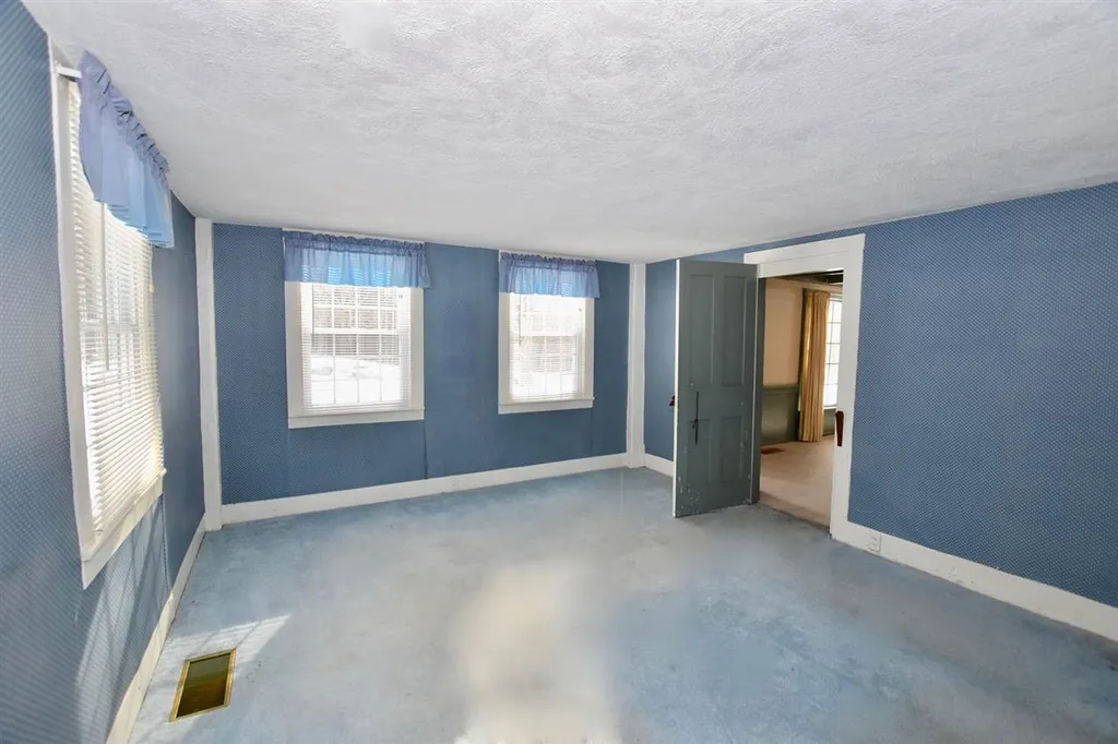 75 Roaring Brook Lane Wallingford VT 05773