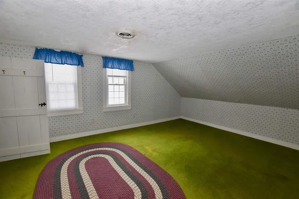 75 Roaring Brook Lane Wallingford VT 05773