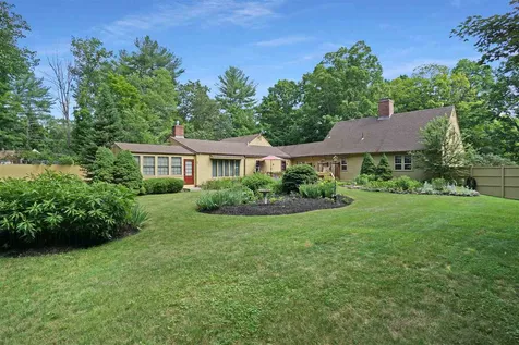 21 Meetinghouse Hill Road Brookline NH 03033