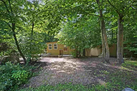 21 Meetinghouse Hill Road Brookline NH 03033