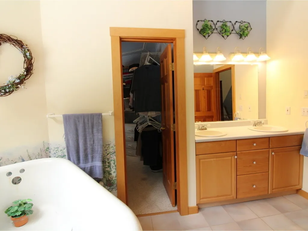 42 Brookside Road Westford VT 05494