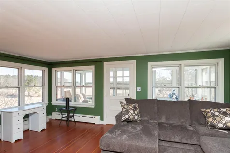 124 Baer Road Rollinsford NH 03869