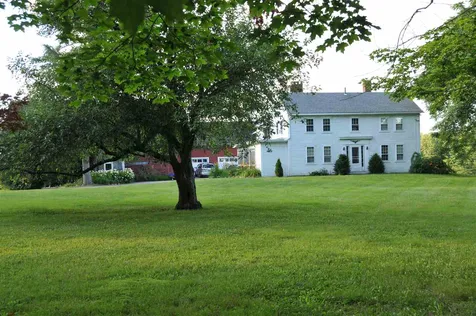 124 Baer Road Rollinsford NH 03869