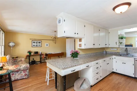 124 Baer Road Rollinsford NH 03869