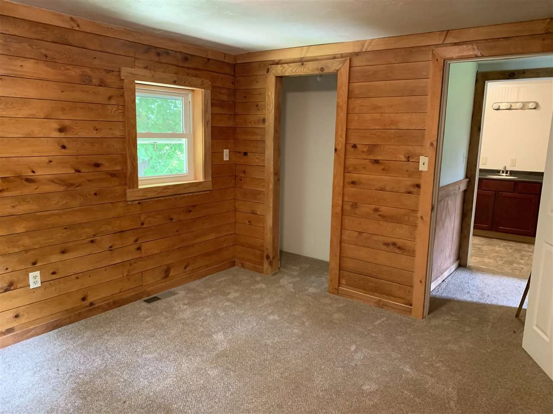 49 A Street Franklin NH 03235