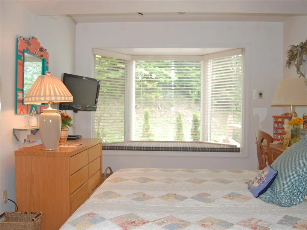 327 Bridges Circle Warren VT 05674