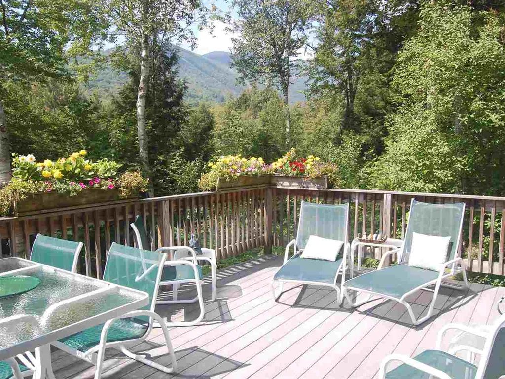 327 Bridges Circle Warren VT 05674