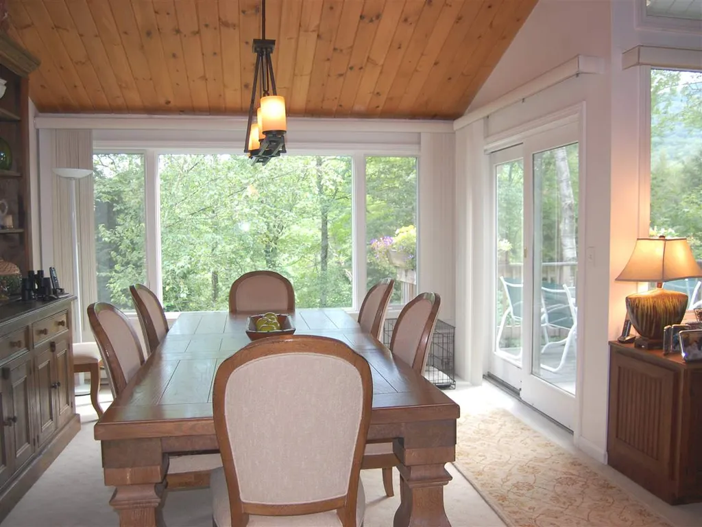 327 Bridges Circle Warren VT 05674