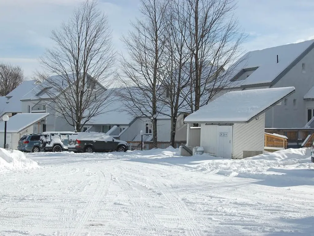 327 Bridges Circle Warren VT 05674