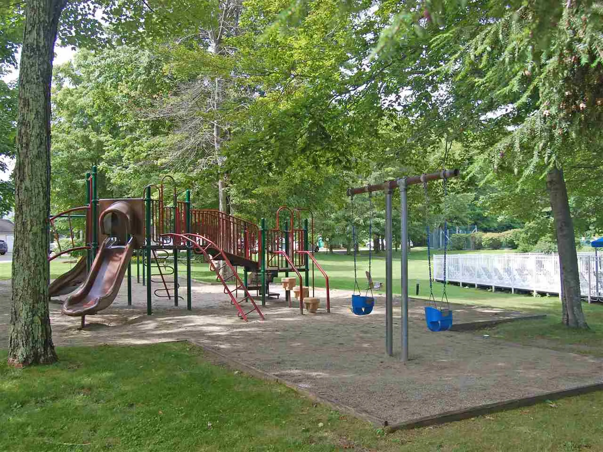 327 Bridges Circle Warren VT 05674