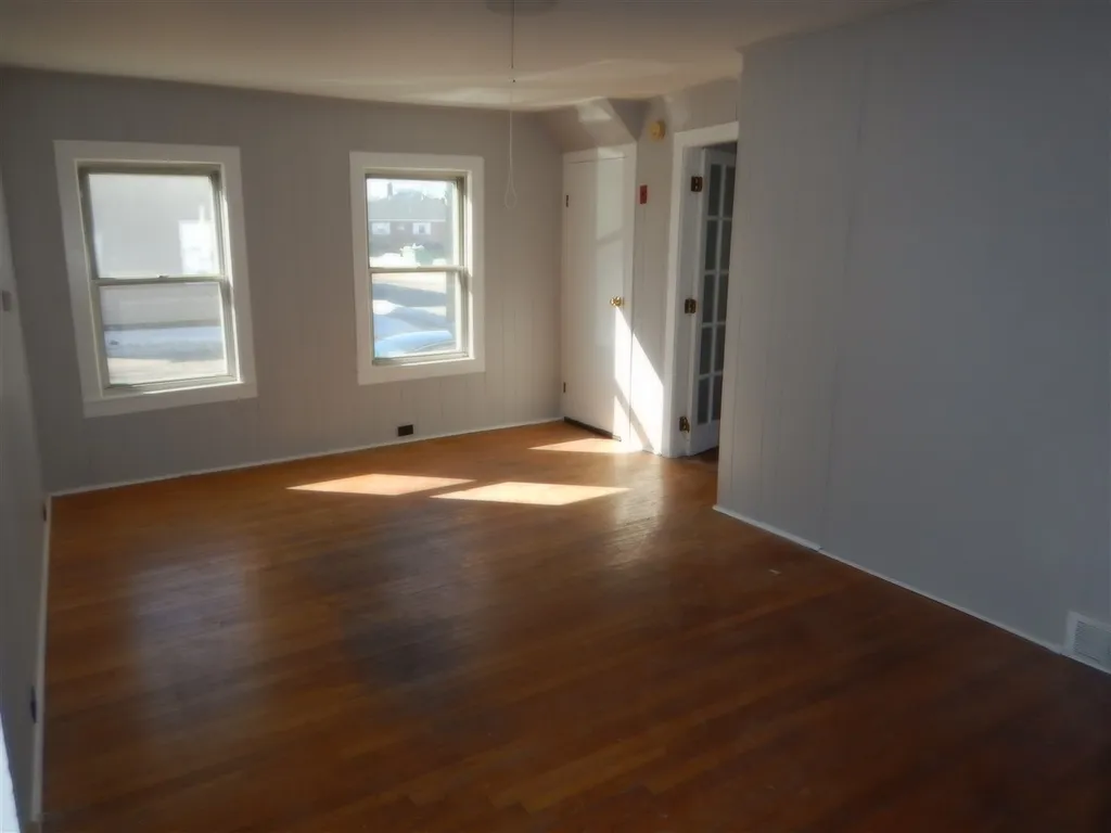 92 Ledge Street Nashua NH 03060