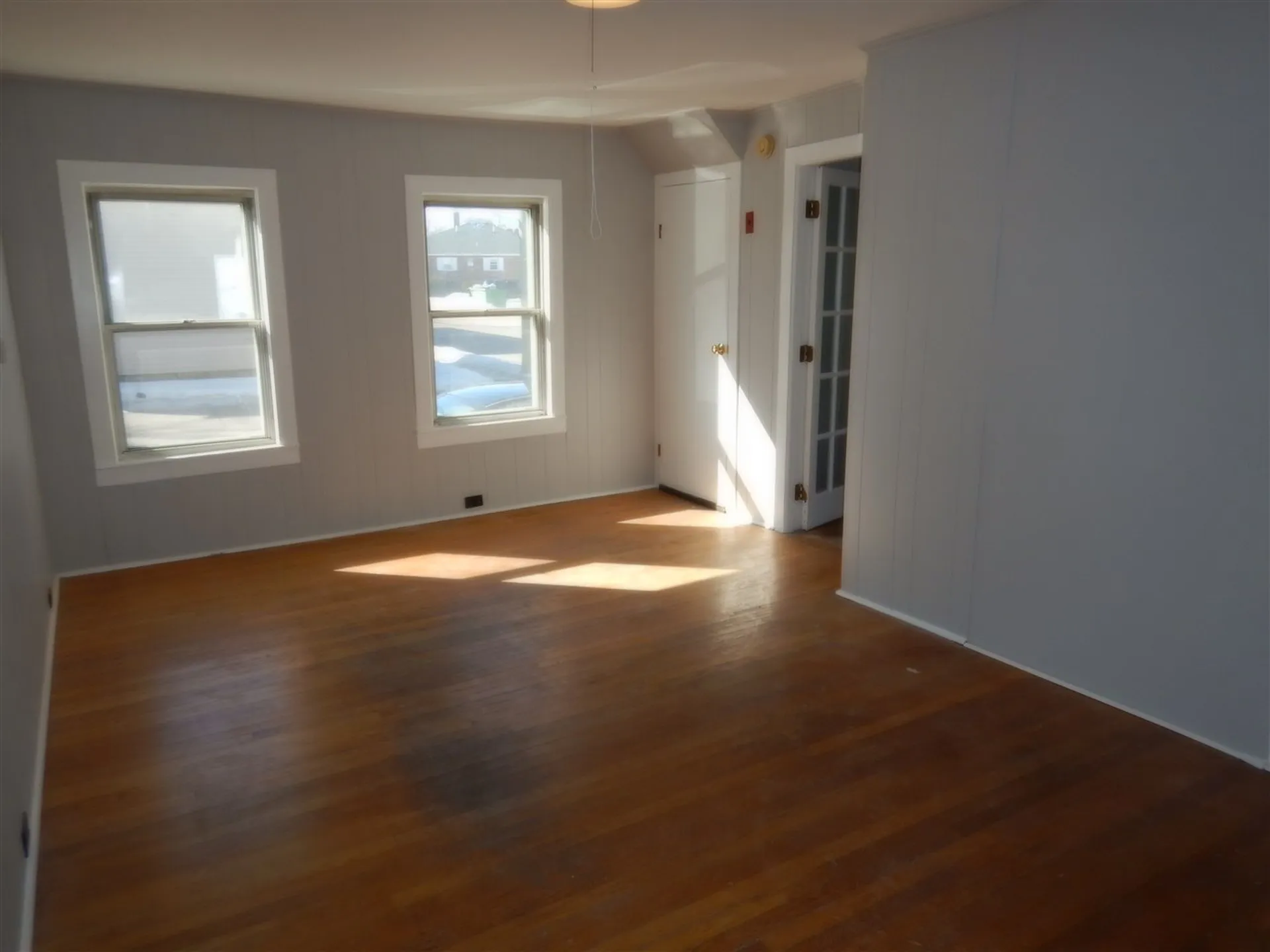 92 Ledge Street Nashua NH 03060