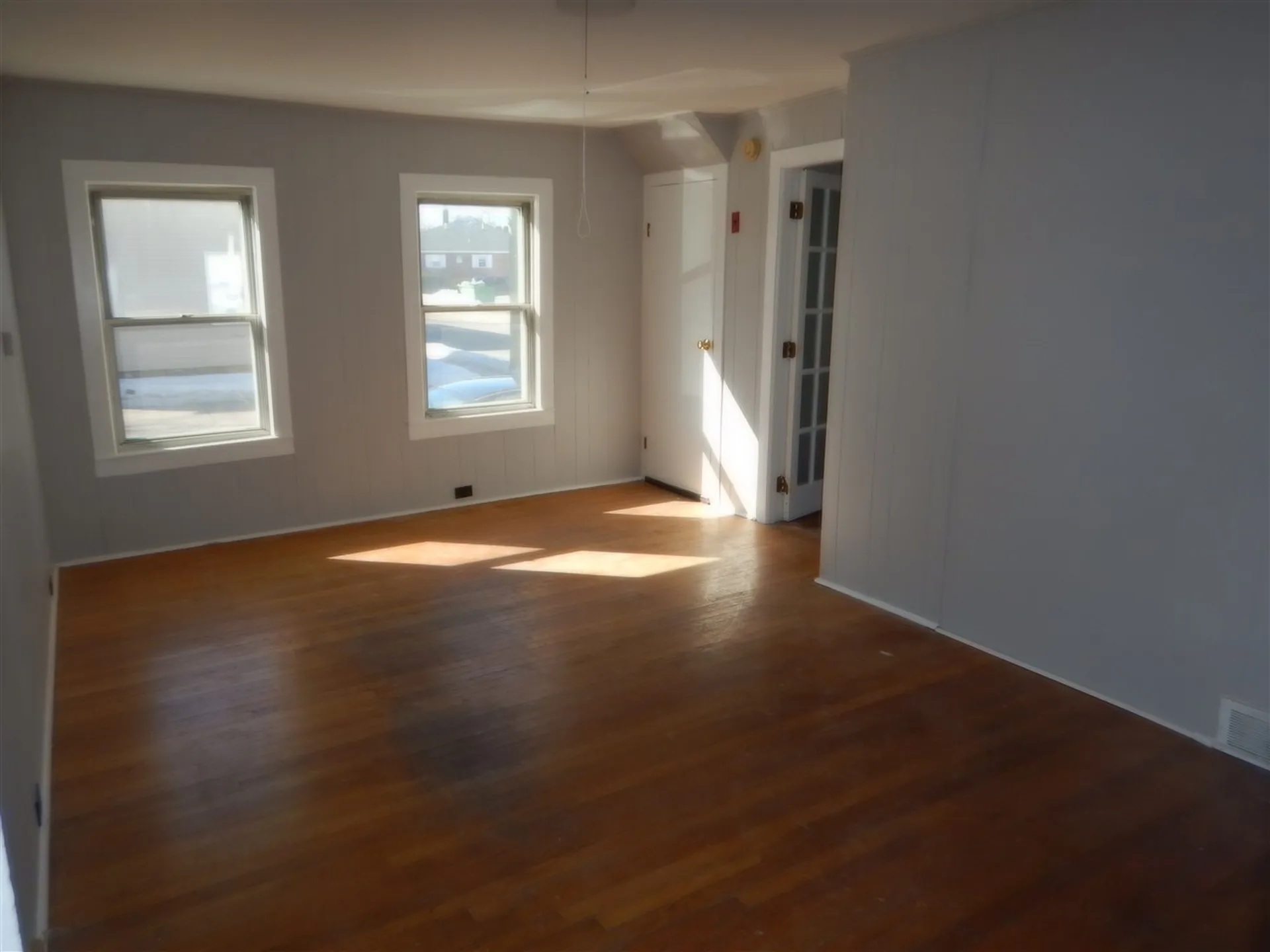 92 Ledge Street Nashua NH 03060