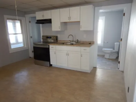 92 Ledge Street Nashua NH 03060