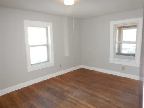 92 Ledge Street Nashua NH 03060