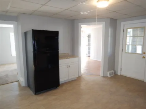 92 Ledge Street Nashua NH 03060