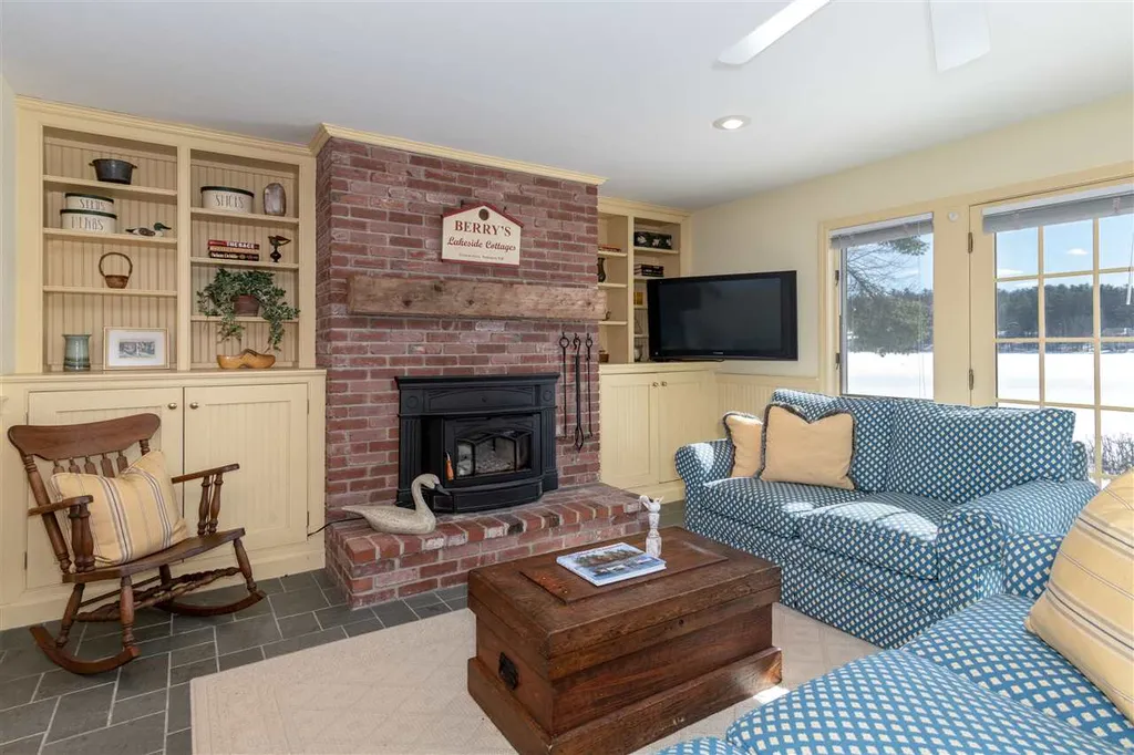 110 River Street Wolfeboro NH 03894