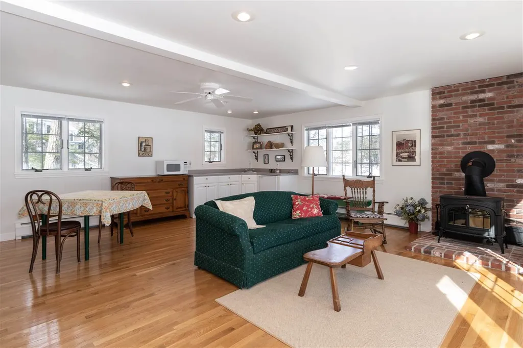 110 River Street Wolfeboro NH 03894