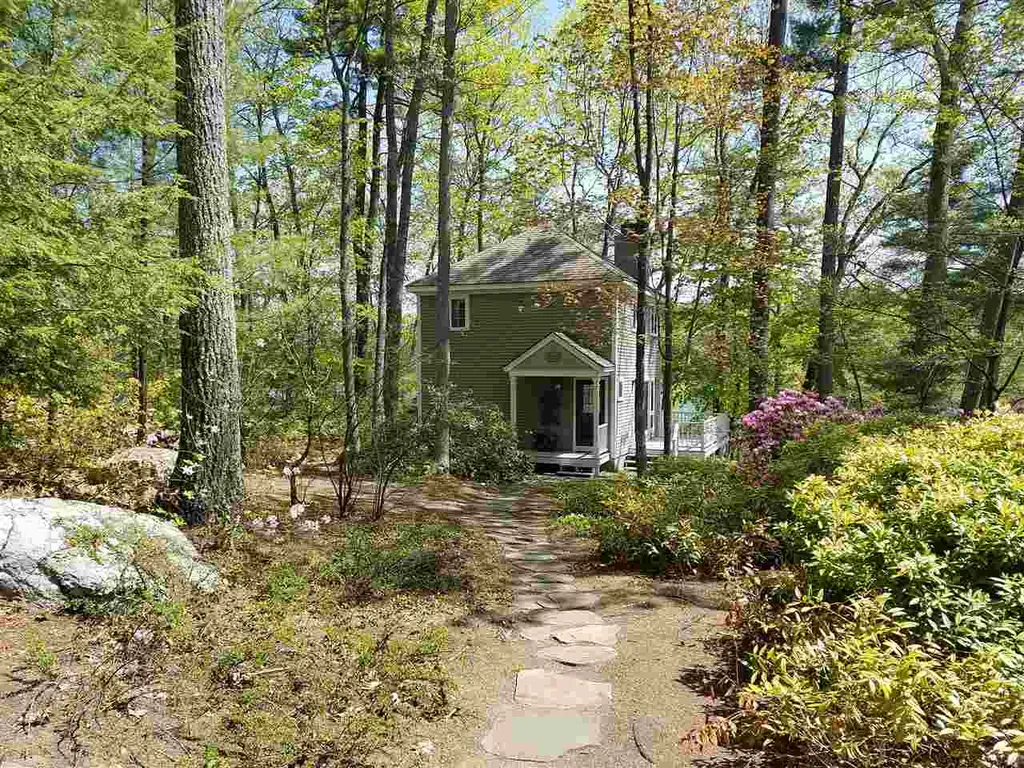 110 River Street Wolfeboro NH 03894