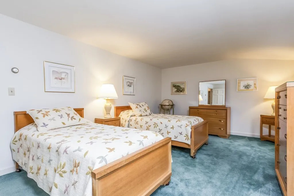 5 Ridgewood Lane Concord NH 03301