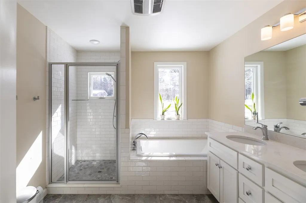 456 Indian Pond Road Orford NH 03777