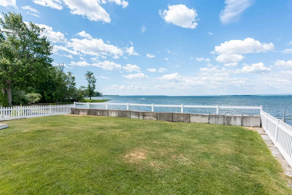 669 Firehouse Road Alburgh VT 05440