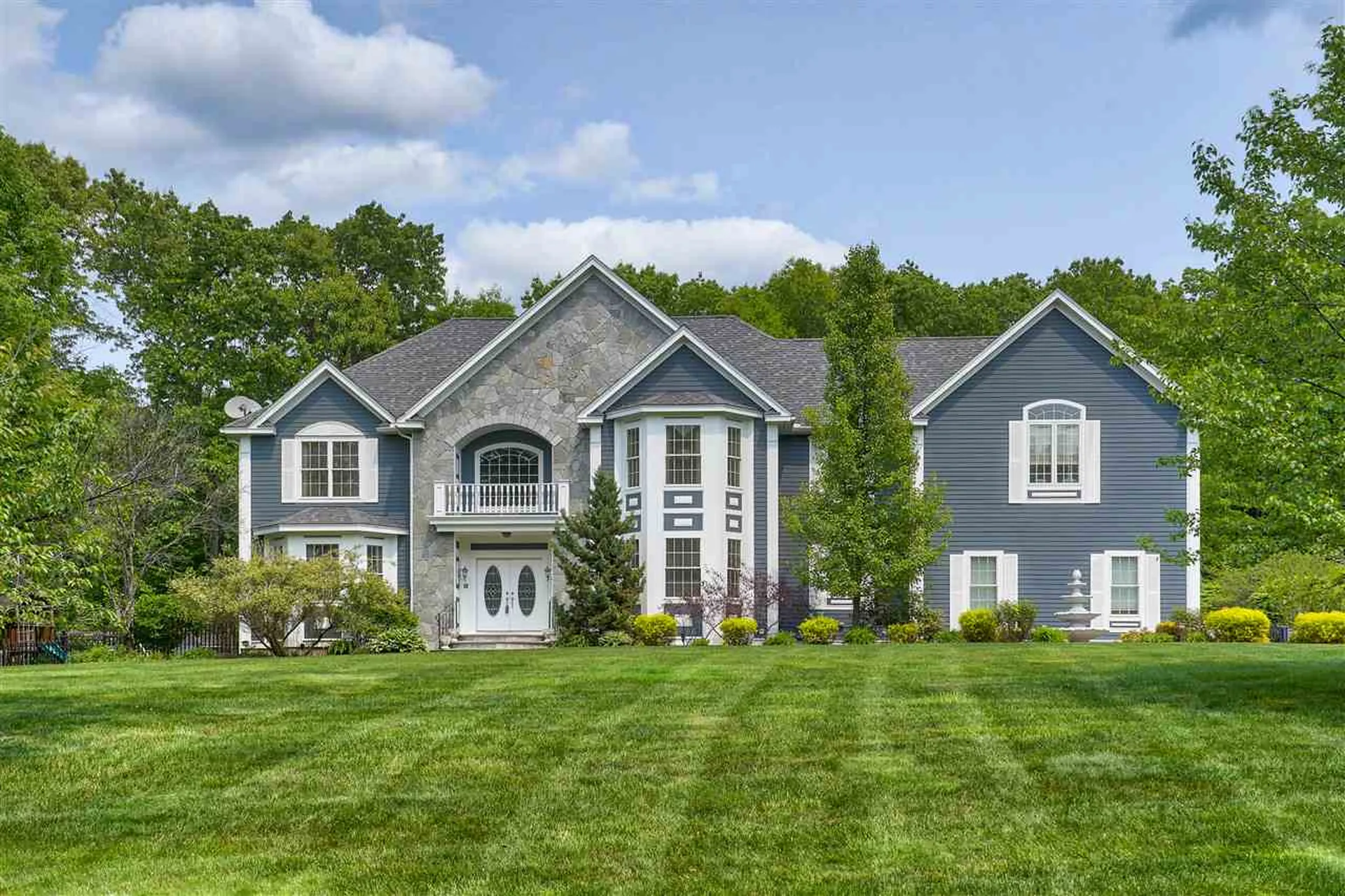 1 Timberlane Road Windham NH 03087