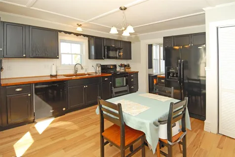 20 Noble Street Somersworth NH 03878-2621