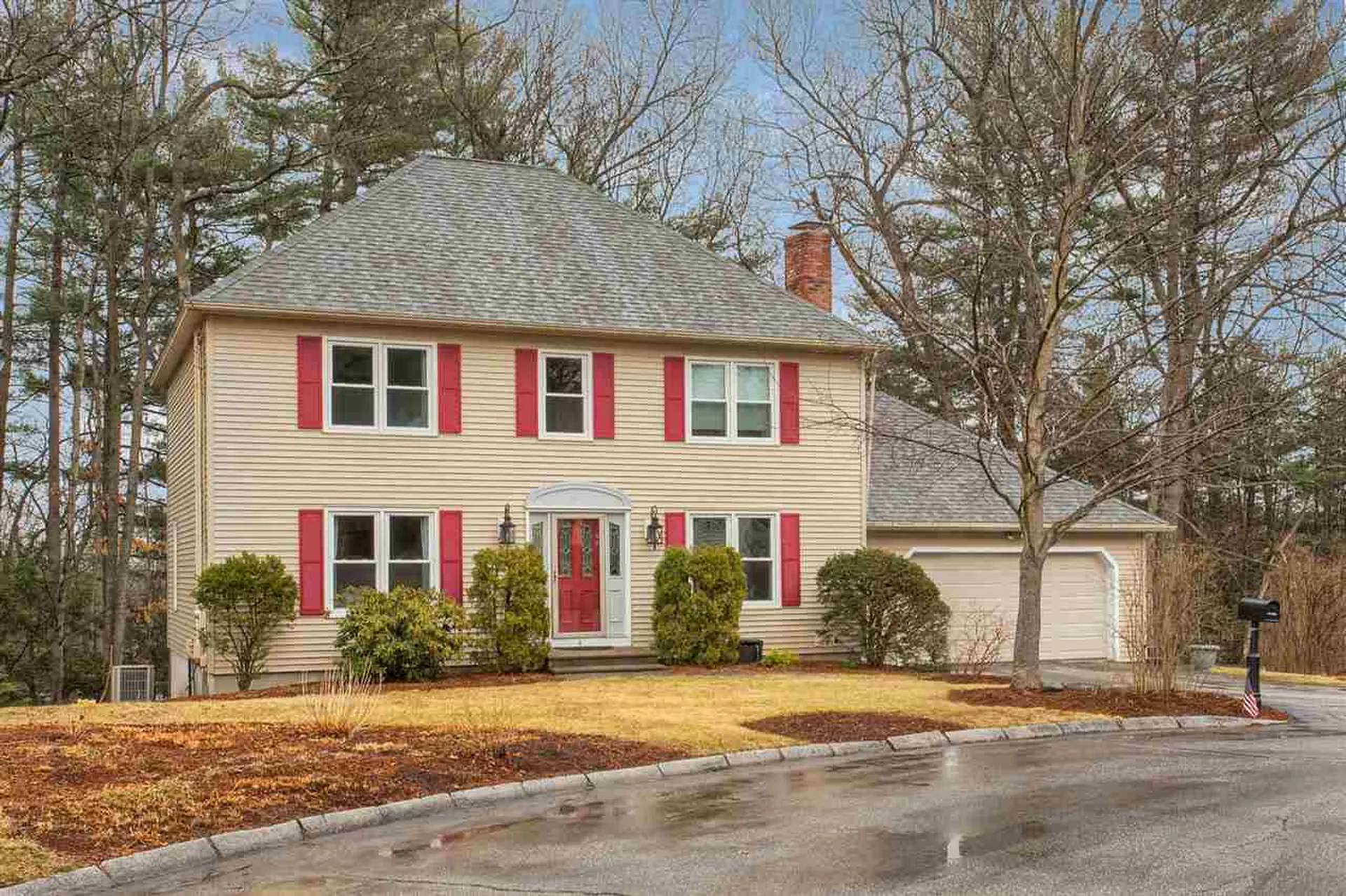 4 Cardinal Circle Nashua NH 03063