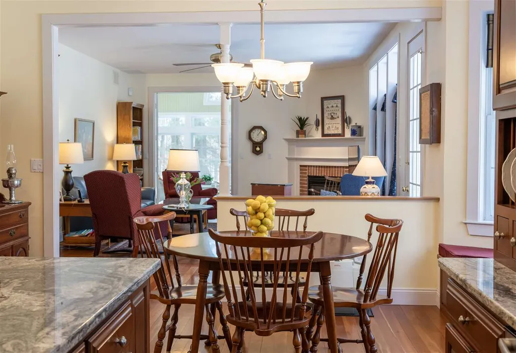 21 Stonegate Lane Shelburne VT 05482