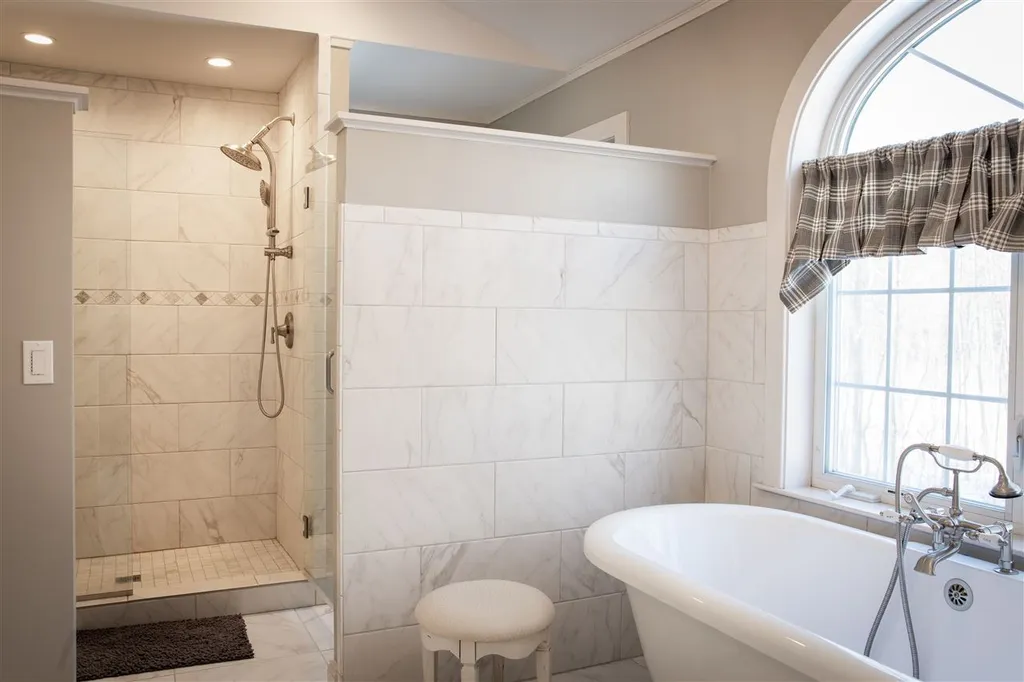 21 Stonegate Lane Shelburne VT 05482