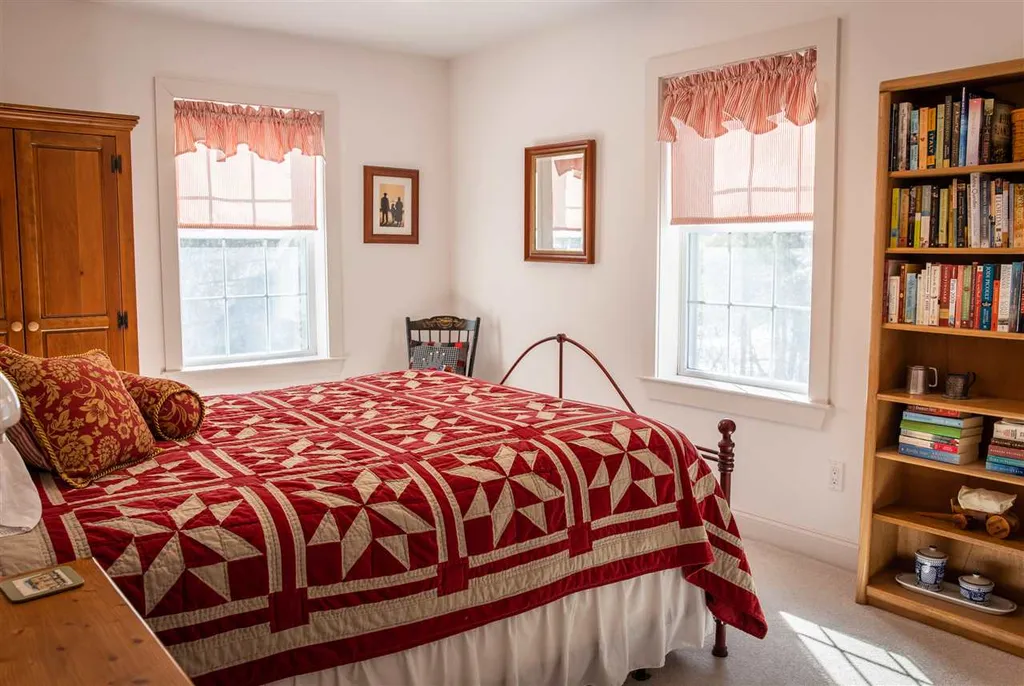 21 Stonegate Lane Shelburne VT 05482