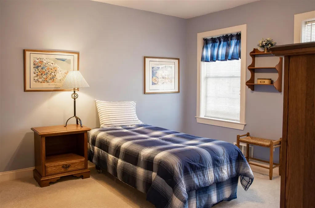 21 Stonegate Lane Shelburne VT 05482
