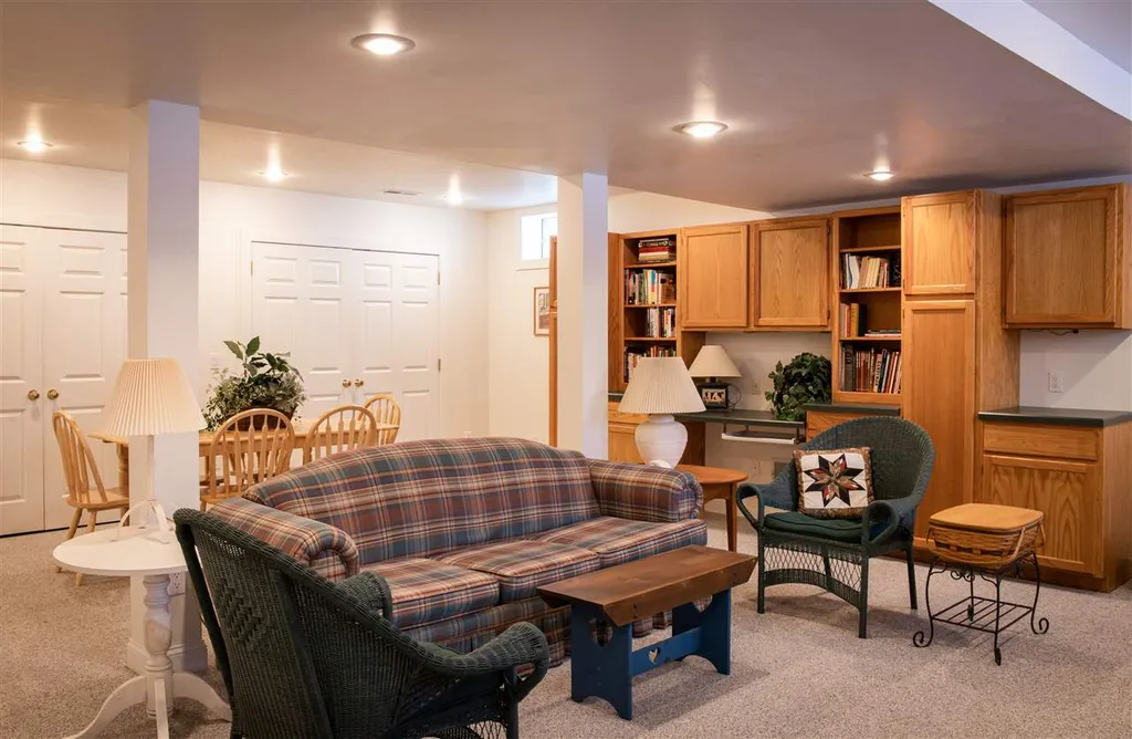 21 Stonegate Lane Shelburne VT 05482