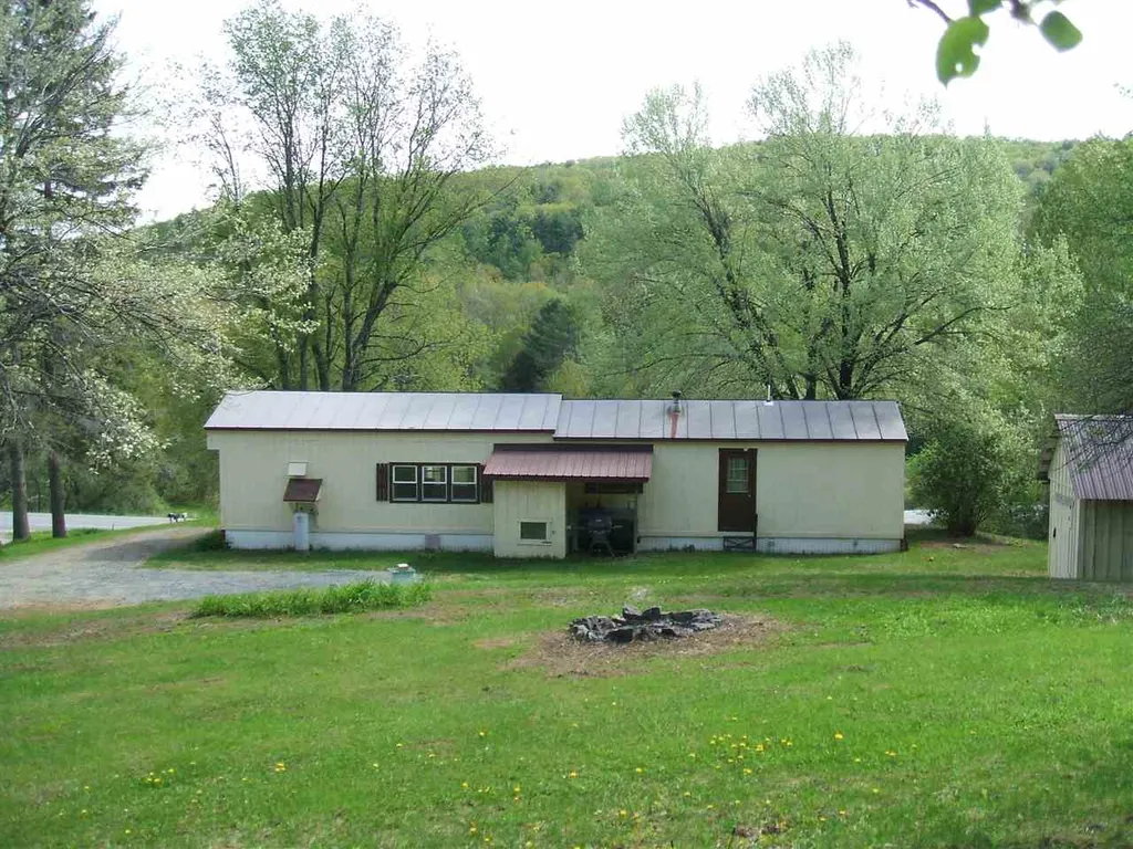 545 Route 12 Hartland VT 05048