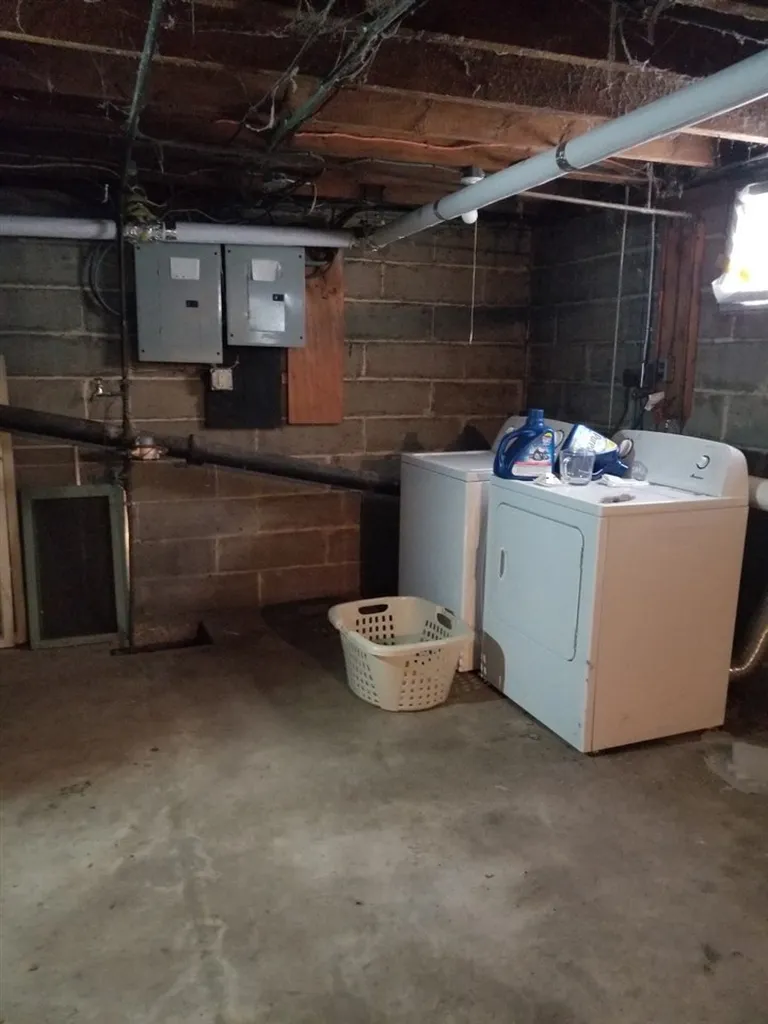 5 Beechmont Street Claremont NH 03743