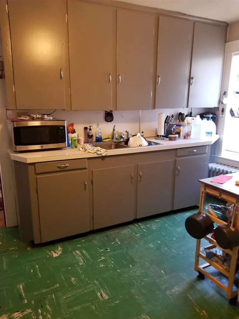 5 Beechmont Street Claremont NH 03743