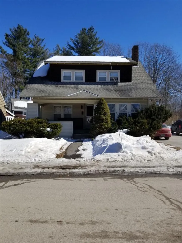 5 Beechmont Street Claremont NH 03743