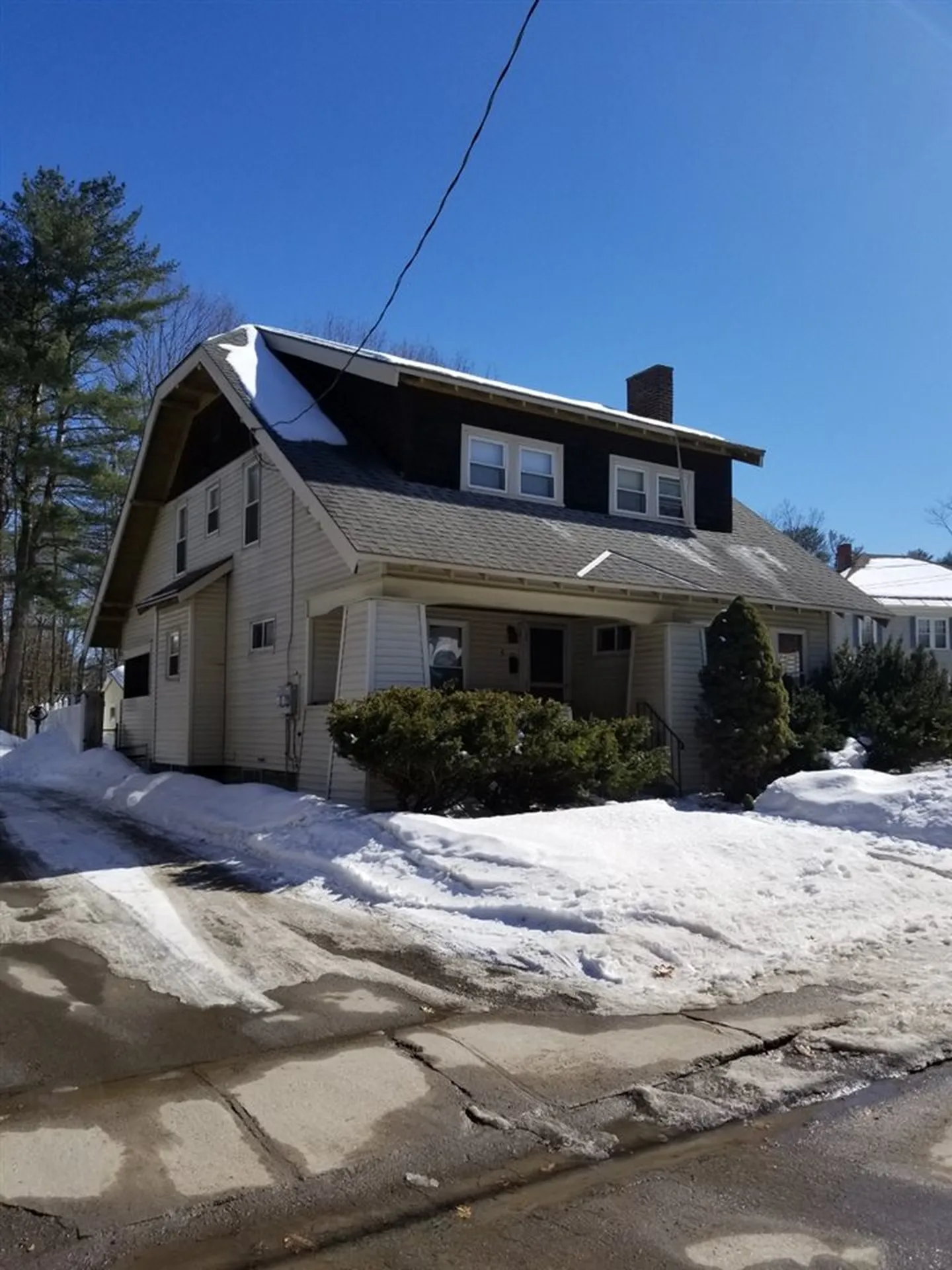 5 Beechmont Street Claremont NH 03743