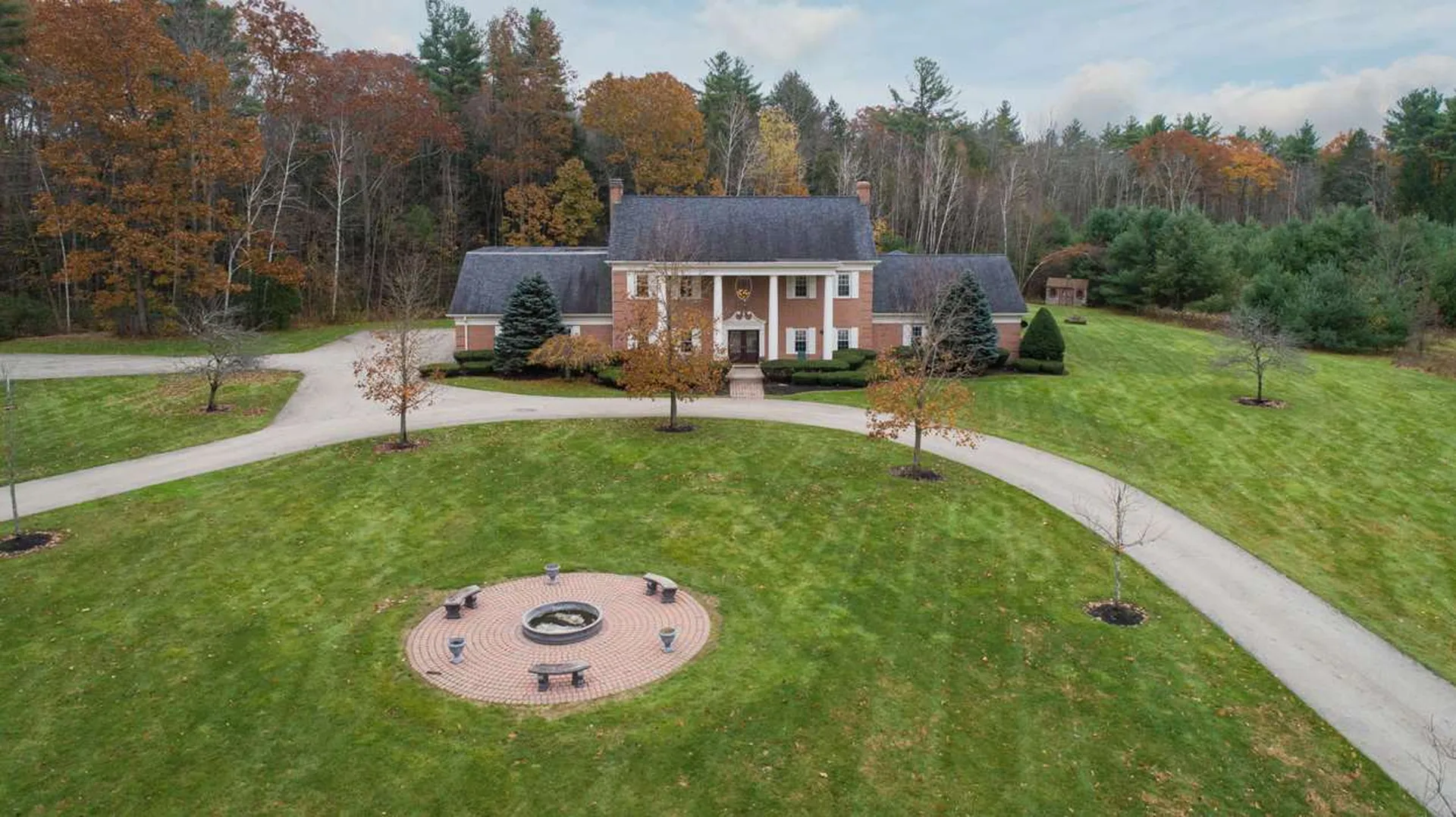 14 Sylvester Lane Hampstead NH 03841