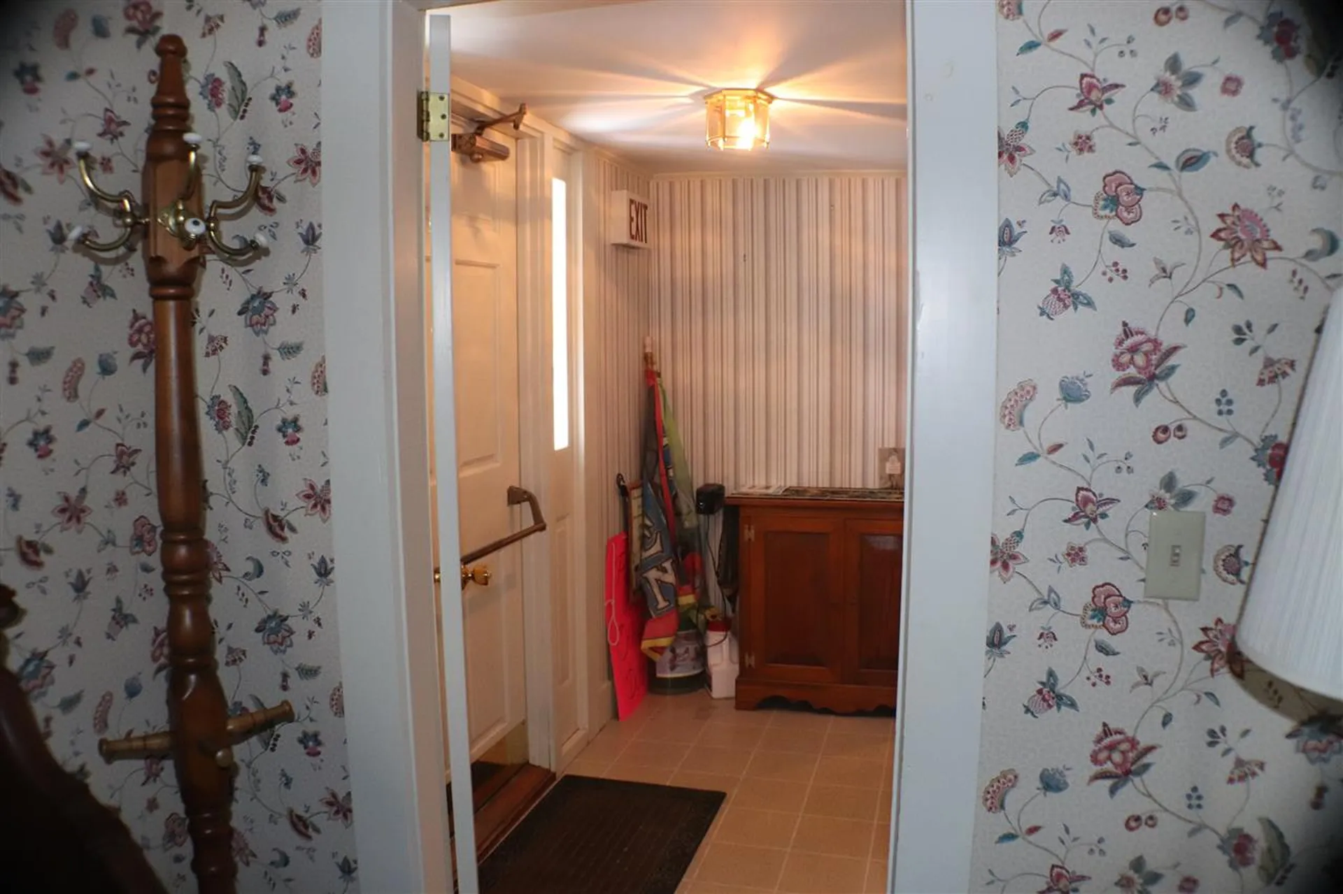 226 West Main Street Hillsborough NH 03244