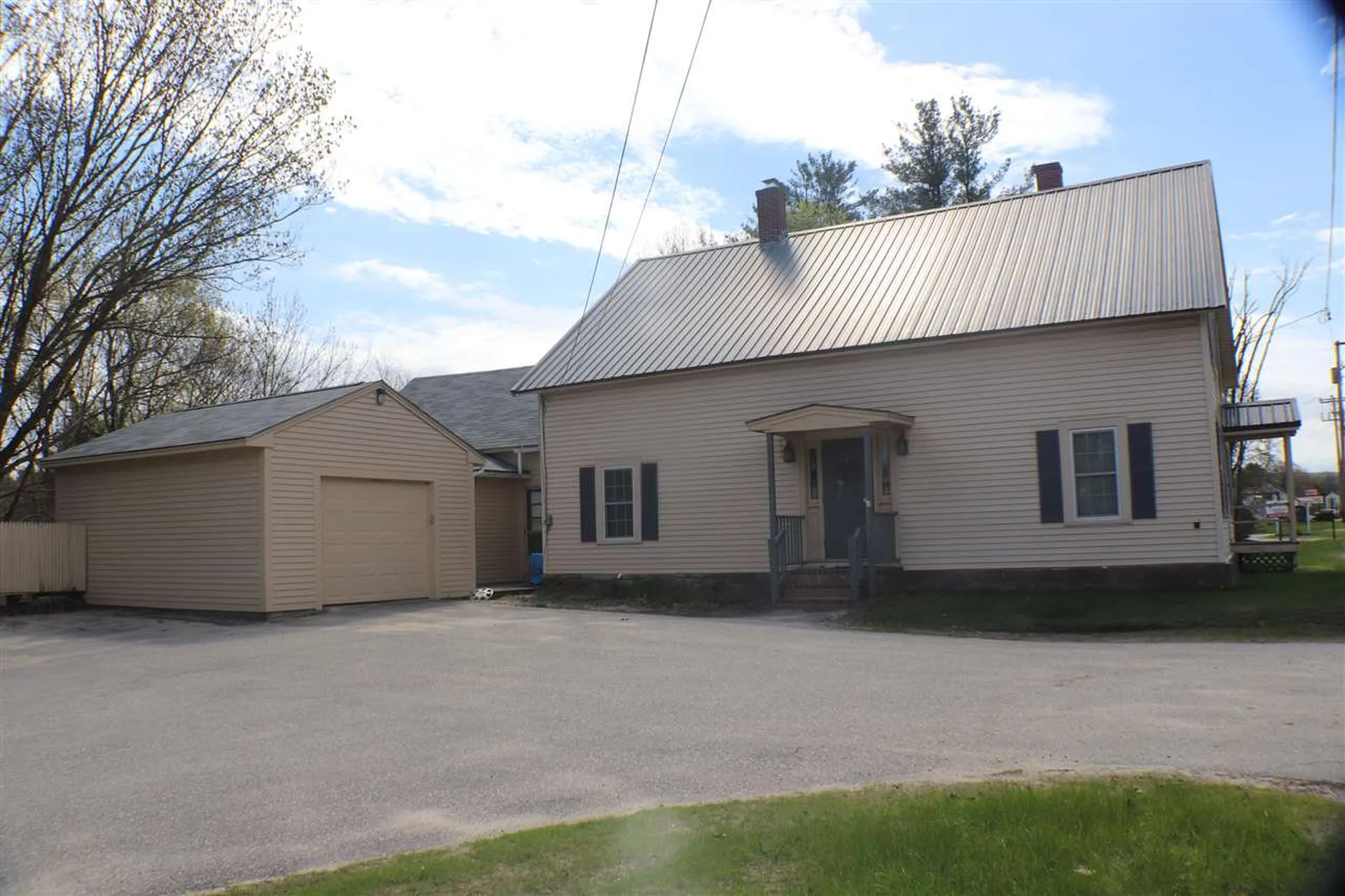 226 West Main Street Hillsborough NH 03244