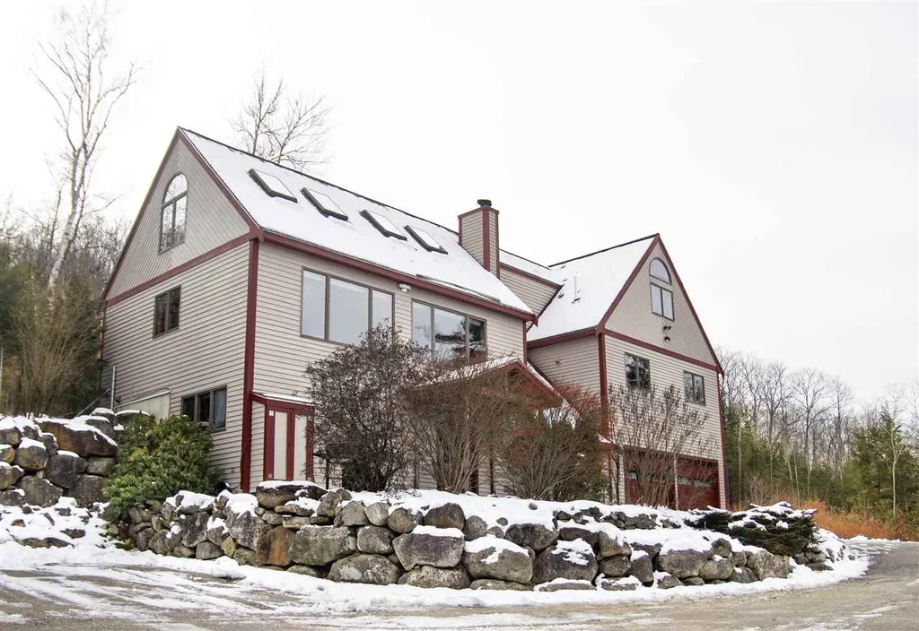 49 Round Top Road Campton NH 03223