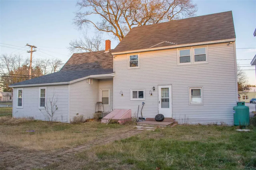 66 Pembroke Road Concord NH 03301
