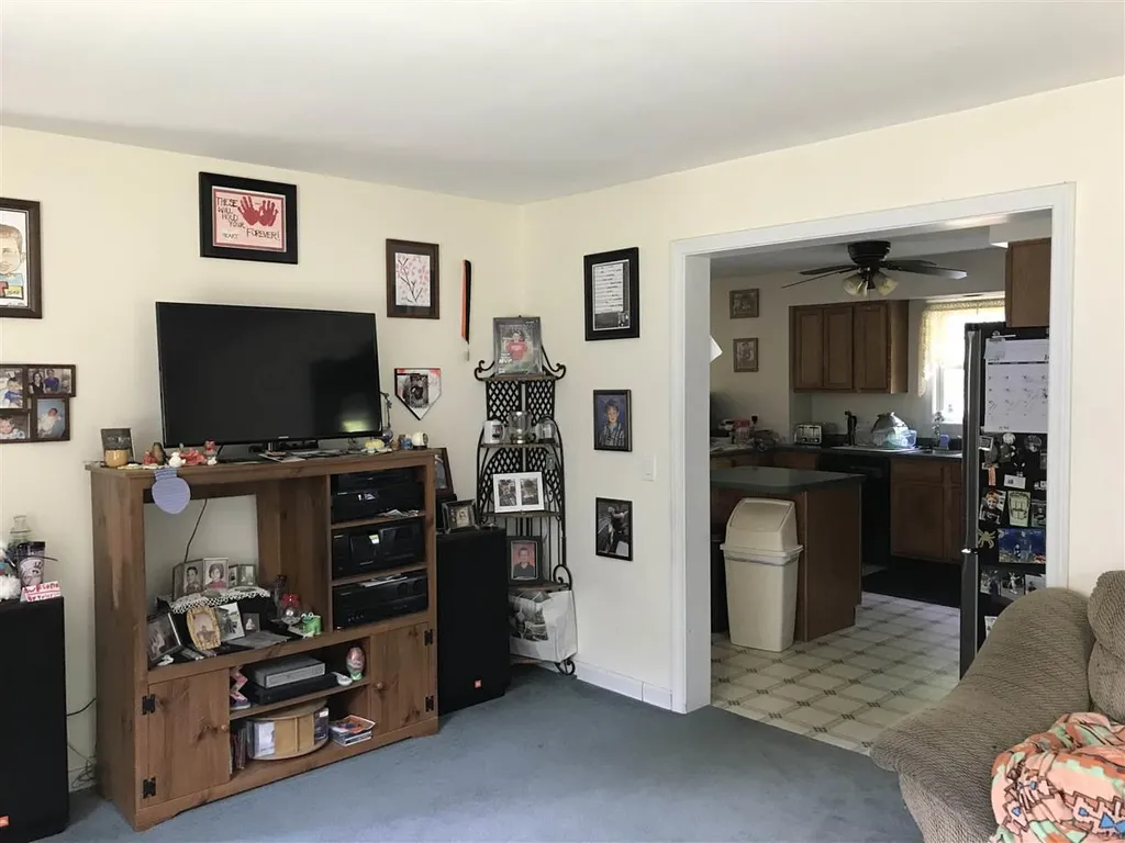 667 Hurricane Road Keene NH 03431