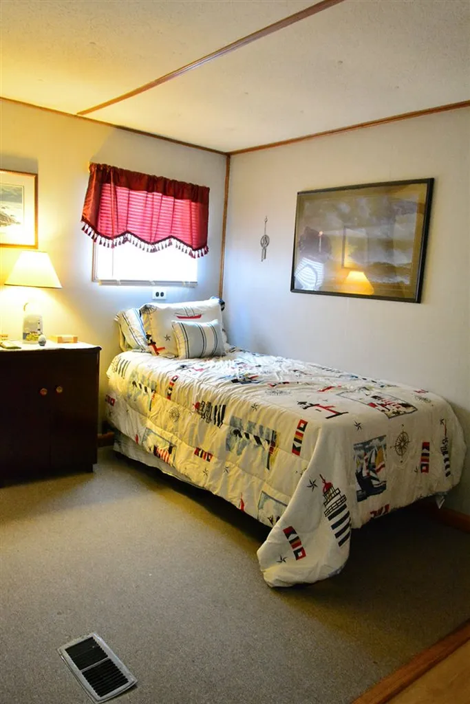 10 Oak Hill Drive Hampstead NH 03841