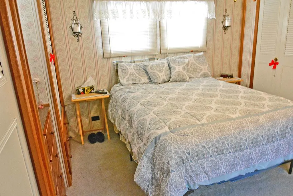 10 Oak Hill Drive Hampstead NH 03841
