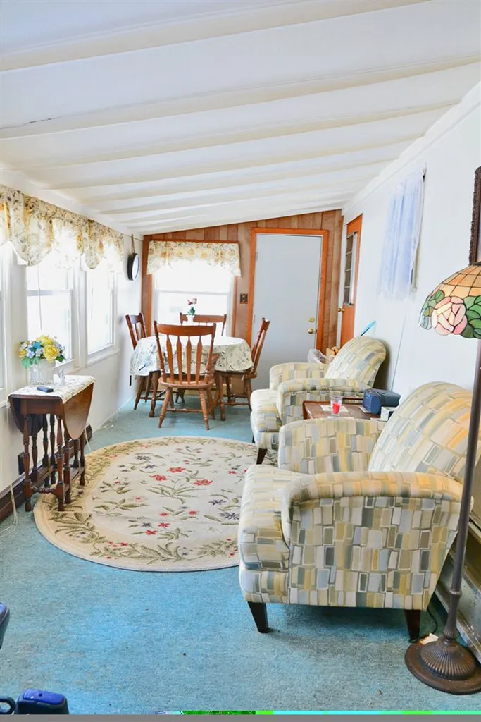 10 Oak Hill Drive Hampstead NH 03841